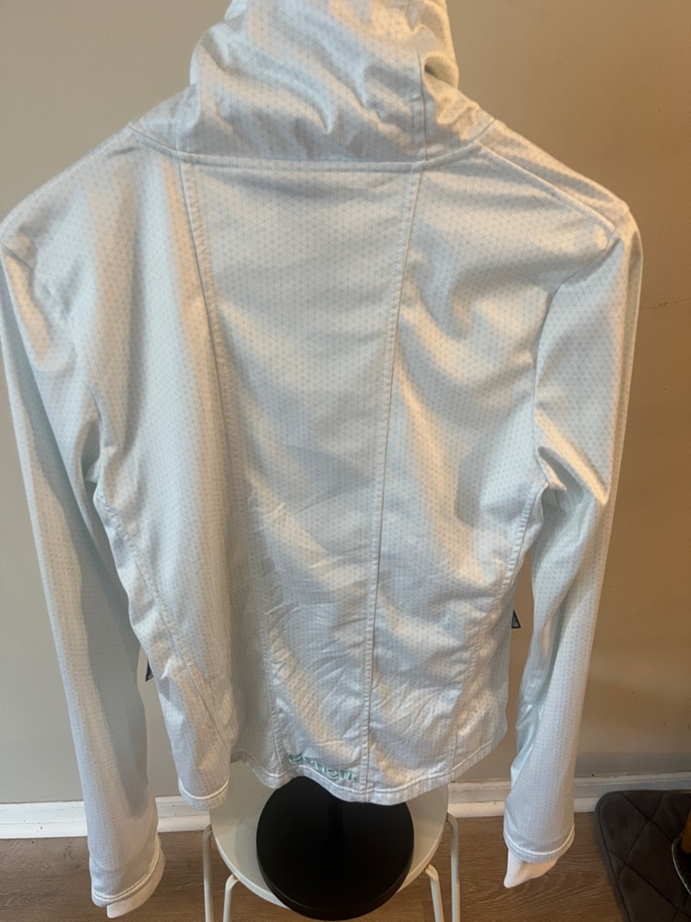 Bench White Running jacket, lightweight - Picture 2 of 9
